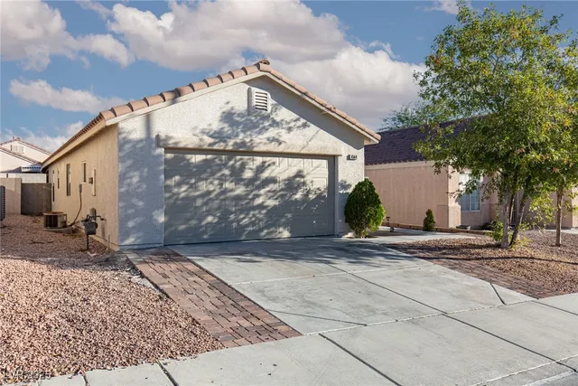 $1,830 | 8564 Shady Pines Drive, Las Vegas, NV 89143