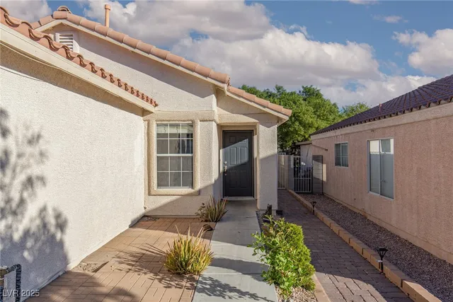 $1,830 | 8564 Shady Pines Drive, Las Vegas, NV 89143