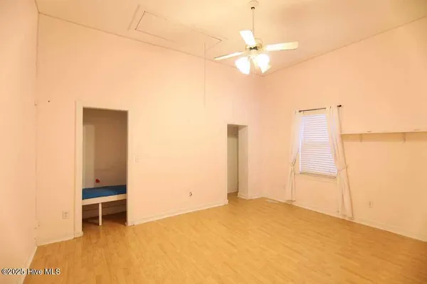 $1,700 | 417 West 3rd Street, Ayden, NC 28513