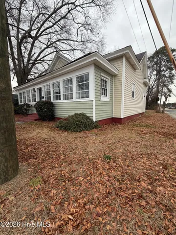 $1,750 | 417 West 3rd Street, Ayden, NC 28513