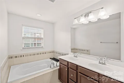 $450,000 | 2435 Alyssa Lane, Charlotte, NC 28208