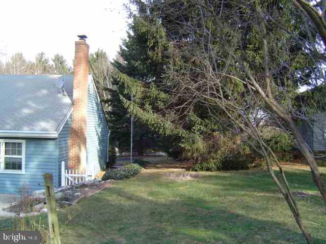 37 Golf View Road Camp Hill, PA 17011 - Photo 7 of 9 Gallery Image 7