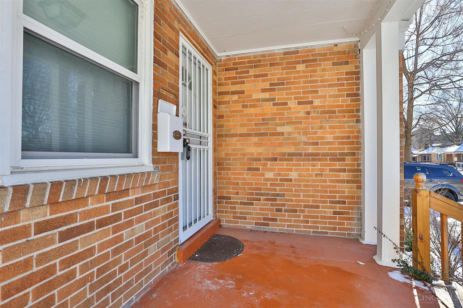 8370 Roland Avenue Cincinnati, OH 45216 - Photo 18 of 24 Gallery Image 18
