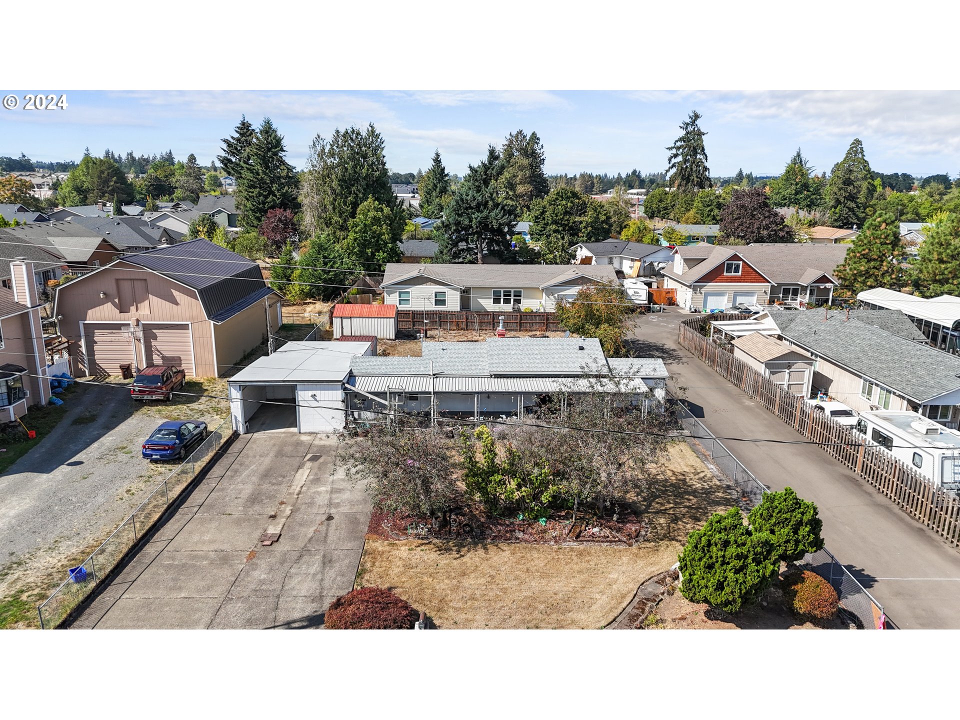 300 Ridings Avenue Molalla, OR 97038 - Photo 27 of 36 a view of a city