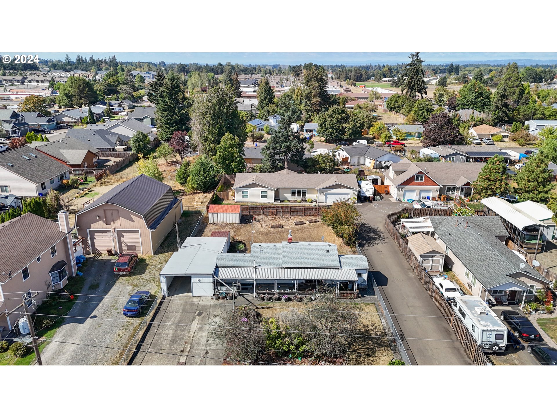300 Ridings Avenue Molalla, OR 97038 - Photo 28 of 36 a view of a city