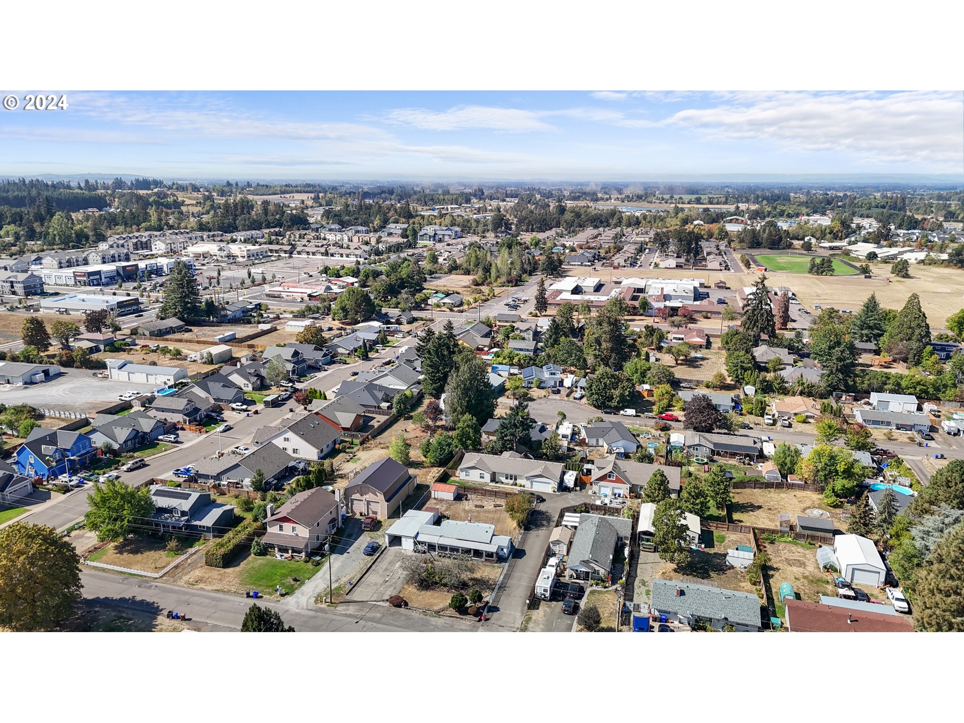 300 Ridings Avenue Molalla, OR 97038 - Photo 32 of 36 an aerial view of a city