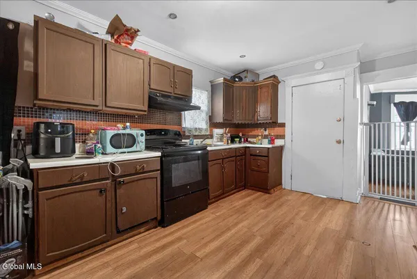 $250,000 | 912 Cutler Street, Schenectady, NY 12303