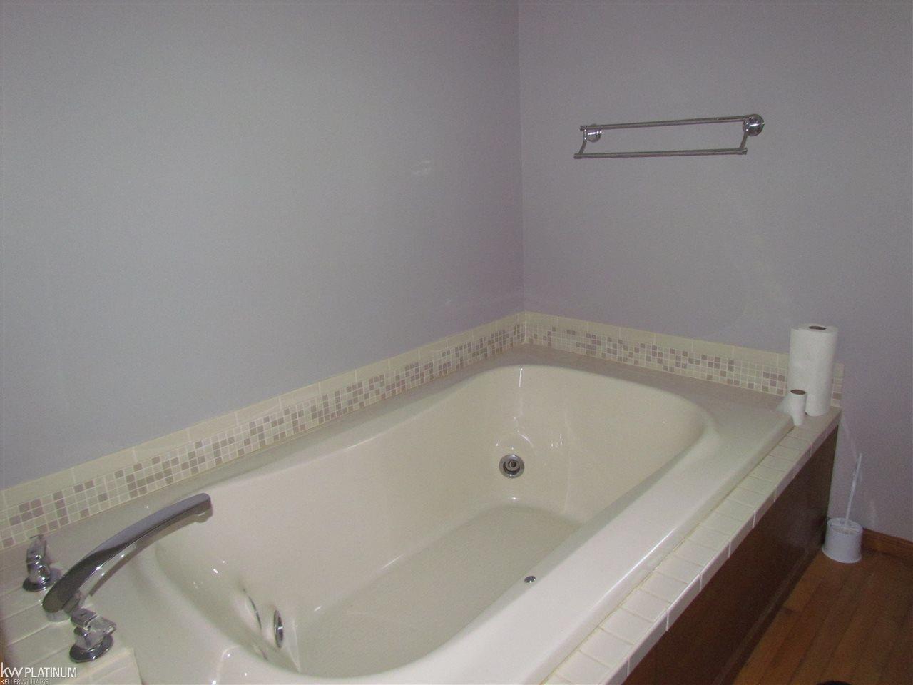 21790 Bordman Road Armada, MI 48005 - Photo 21 of 39 31350627-20.JPG