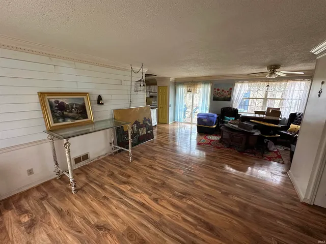 $215,000 | 9410 Wolfe Cemetery Road, Georgetown, IN 47122