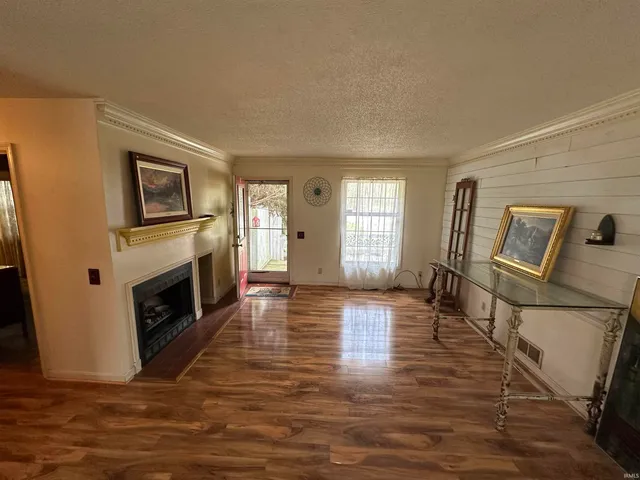 $215,000 | 9410 Wolfe Cemetery Road, Georgetown, IN 47122