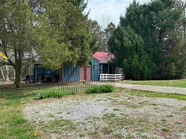 $215,000 | 9410 Wolfe Cemetery Road, Georgetown, IN 47122