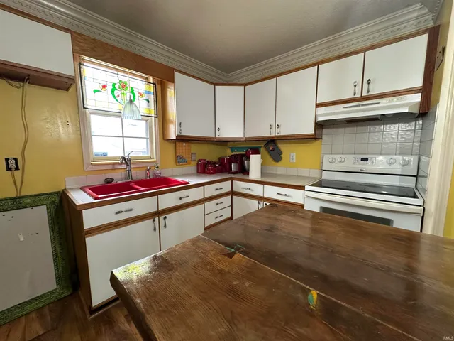 $215,000 | 9410 Wolfe Cemetery Road, Georgetown, IN 47122