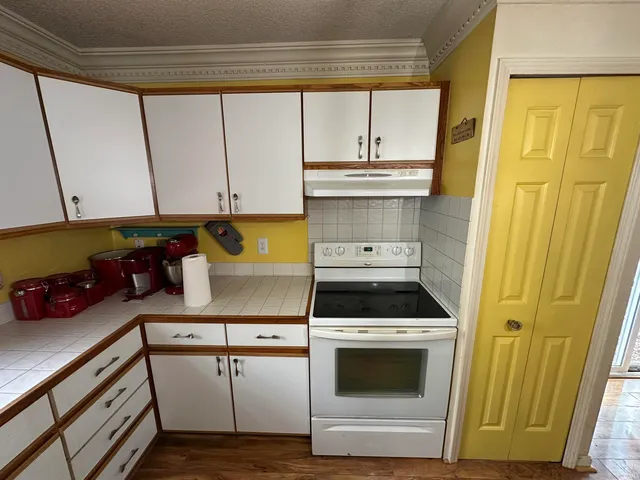 $215,000 | 9410 Wolfe Cemetery Road, Georgetown, IN 47122