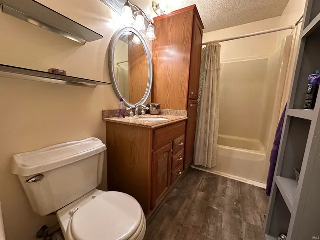 $215,000 | 9410 Wolfe Cemetery Road, Georgetown, IN 47122