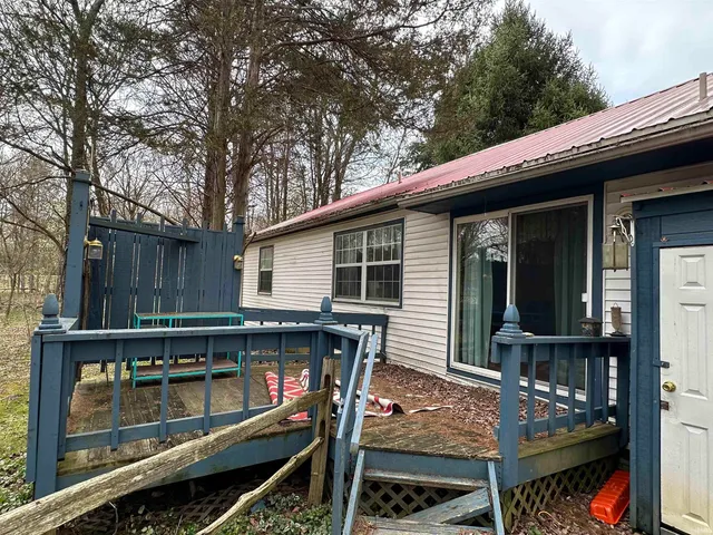 $215,000 | 9410 Wolfe Cemetery Road, Georgetown, IN 47122