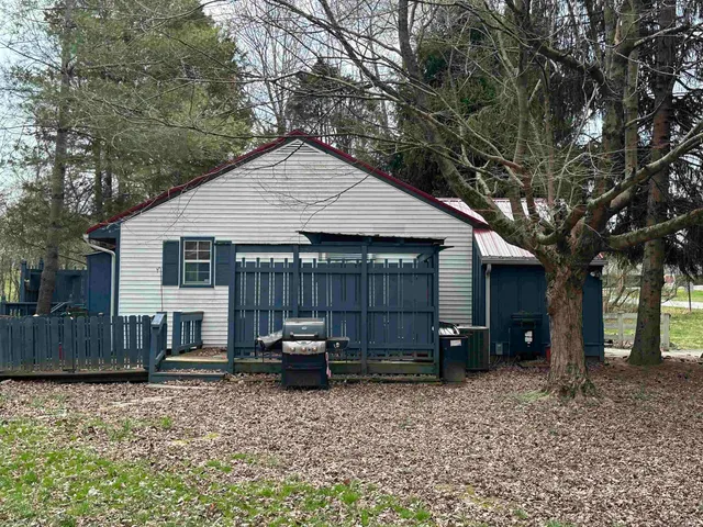 $215,000 | 9410 Wolfe Cemetery Road, Georgetown, IN 47122