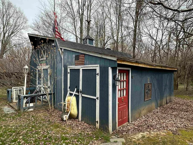 $215,000 | 9410 Wolfe Cemetery Road, Georgetown, IN 47122