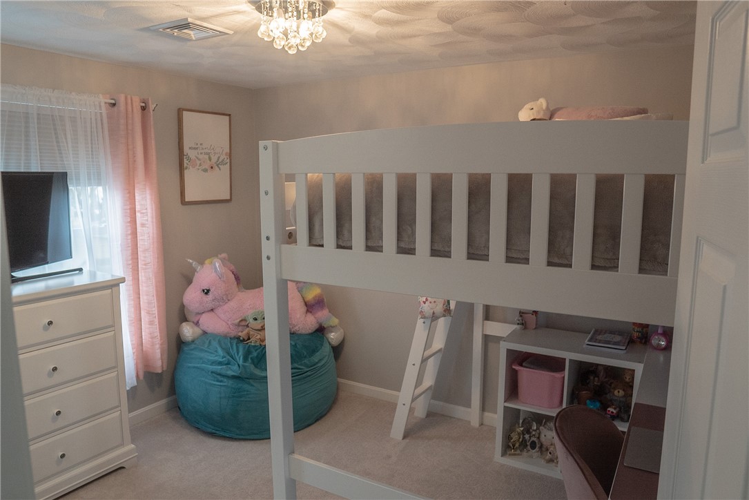 93 Maplecrest Drive Pawtucket, RI 02861 - Photo 12 of 18