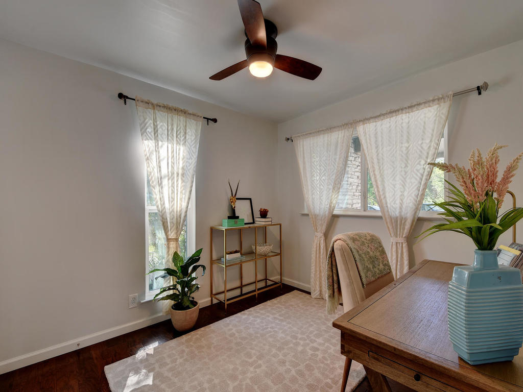 5320 Presidio Road Austin, TX 78745 - Photo 23 of 37