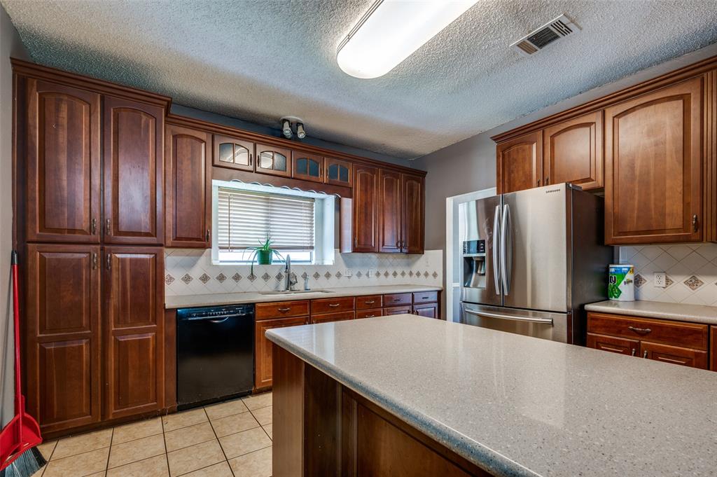 6004 Fern Meadow Road Arlington, TX 76017 - Photo 13 of 25