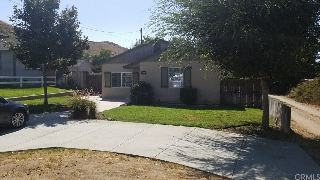 3518 Pierce Street Riverside, CA 92503 - Photo 1 of 1