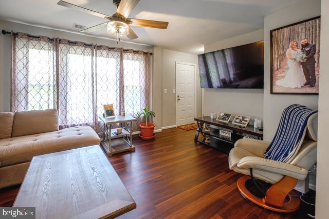 31 Bordentown Chesterfield Road Chesterfield, NJ 08515 - Photo 6 of 55 a living room with furniture and a large window