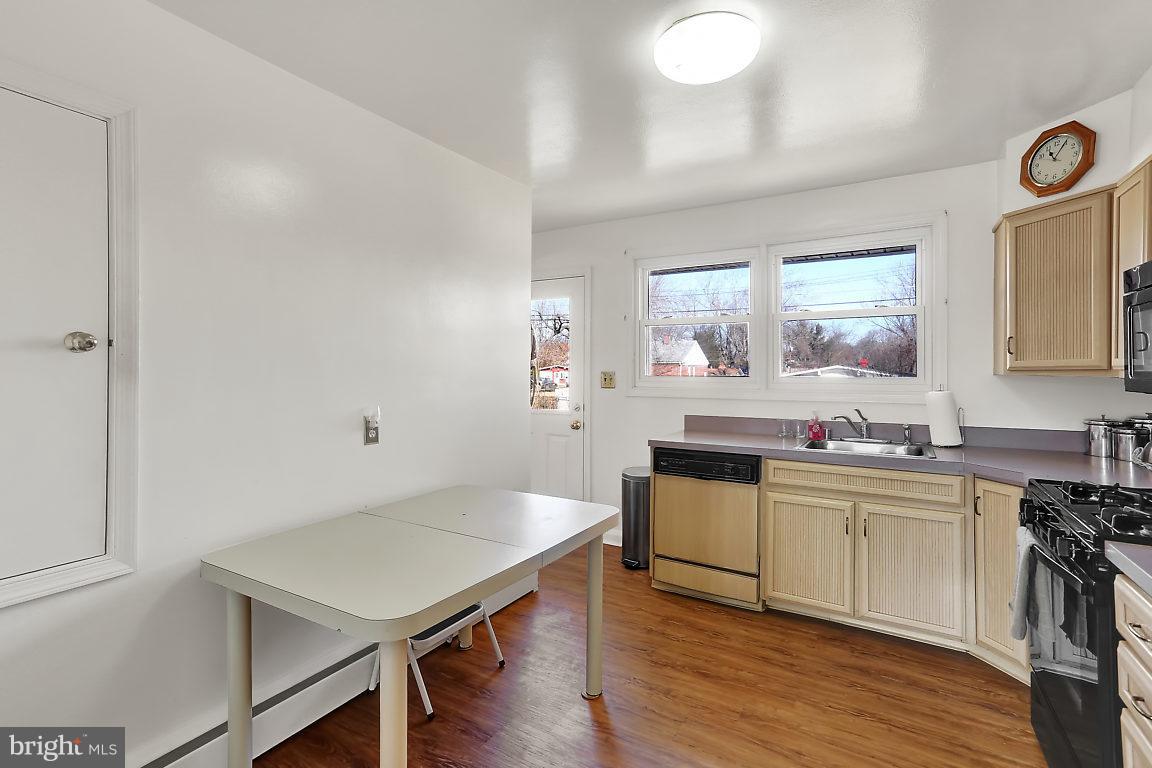 8612 Dovedale Road Randallstown, MD 21133 - Photo 4 of 21 Kitchen