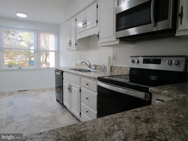 $1,850 | 943 Silver Lake Boulevard, Dover, DE 19904