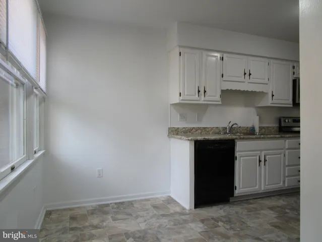 $1,850 | 943 Silver Lake Boulevard, Dover, DE 19904