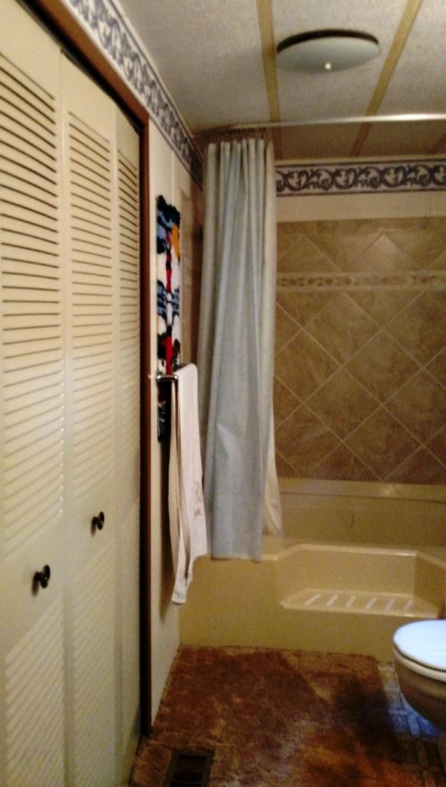 16709 Schofield Road Hersey, MI 49639 - Photo 17 of 19 Master Bath (b)