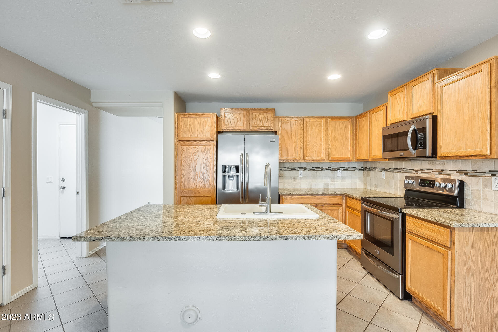 43254 West Cowpath Road Maricopa, AZ 85138 - Photo 15 of 47 12