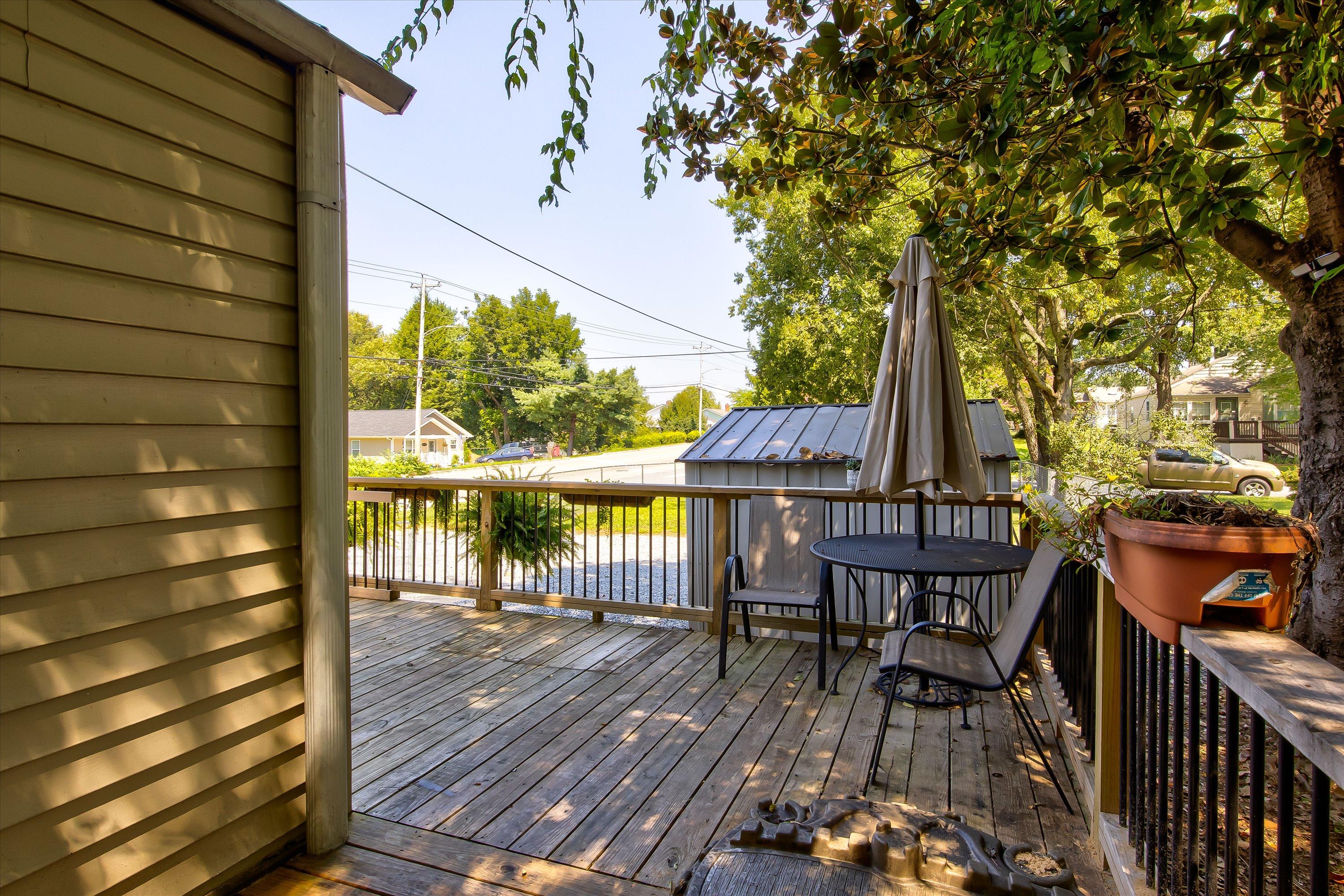 420 East Lincoln Road Alcoa, TN 37701 - Photo 9 of 27 23-420 E Lincoln Rd-23