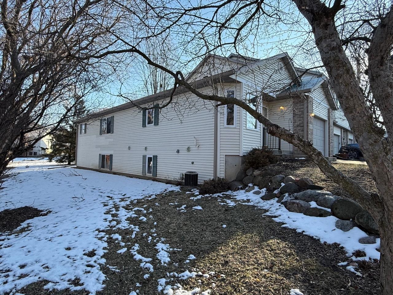 1025 Melvin Court Madison, WI 53704 - Photo 3 of 22