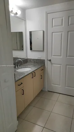 $2,100 | 2430 Centergate Drive, Unit 106, Miramar, FL 33025