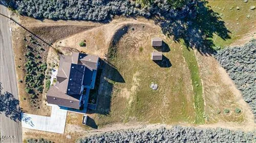a view of a bird bath