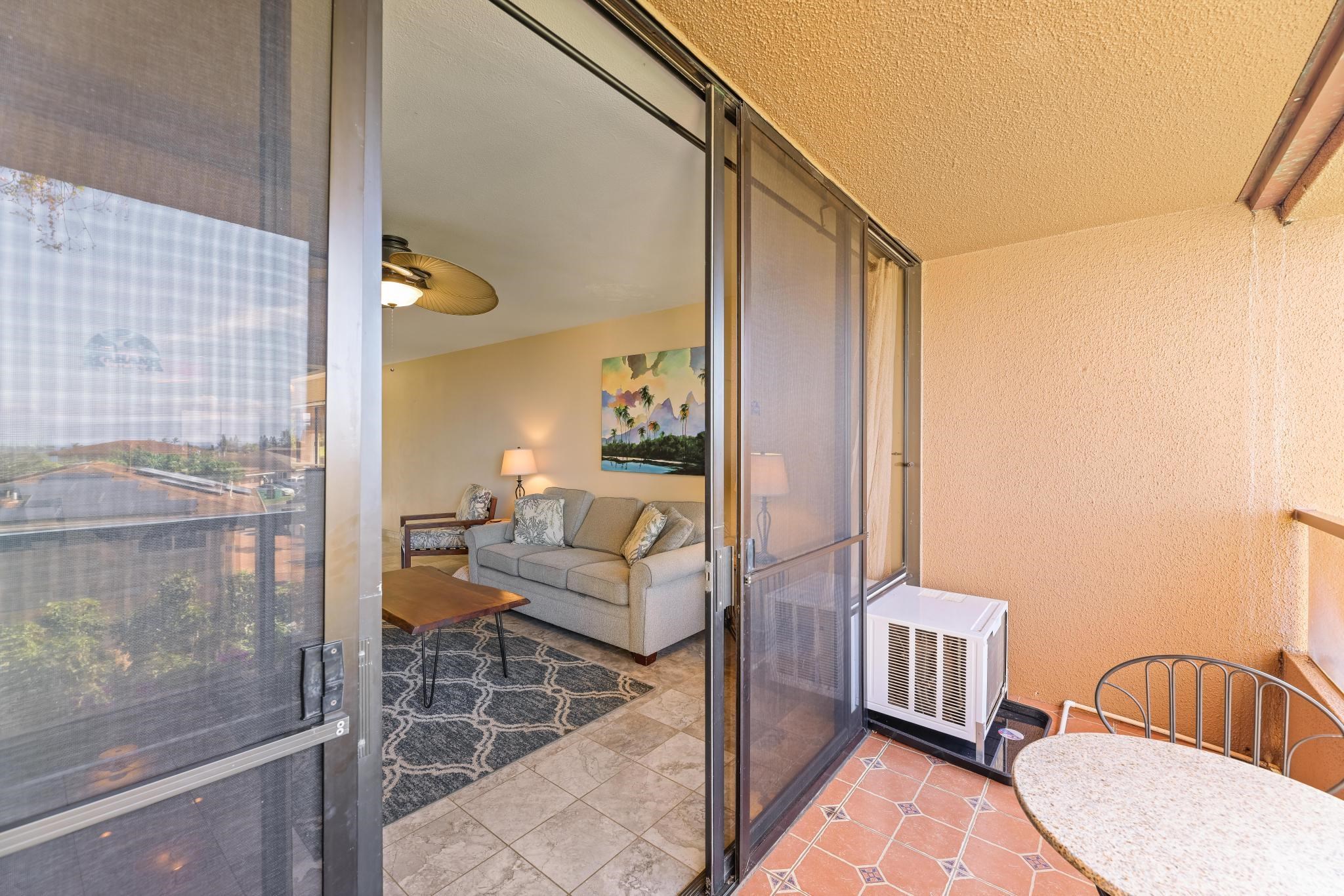 4242 Lower Honoapiilani Road, Unit E601 Lahaina, HI 96761 - Photo 4 of 25 Gallery Image 4