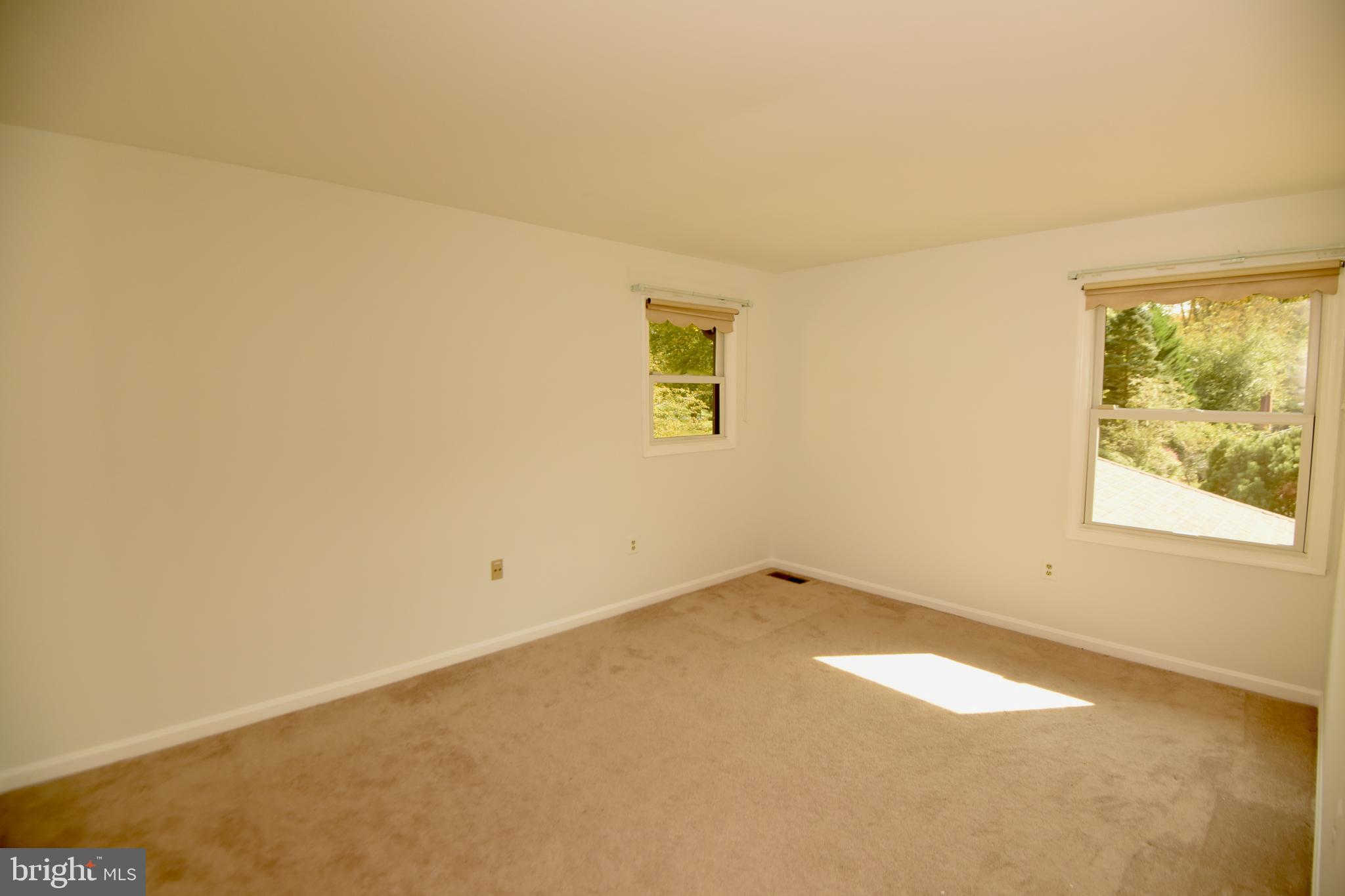 735 Ridge Drive McLean, VA 22101 - Photo 20 of 37 Bedroom 3