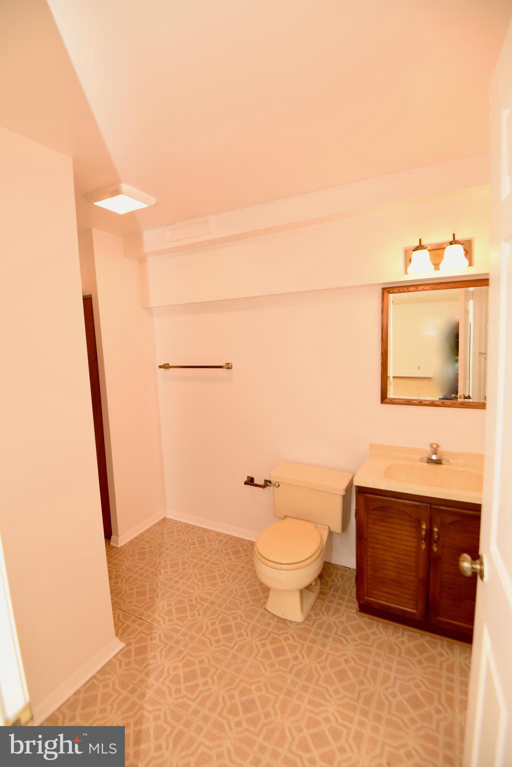 735 Ridge Drive McLean, VA 22101 - Photo 28 of 37 Basement Bathroom