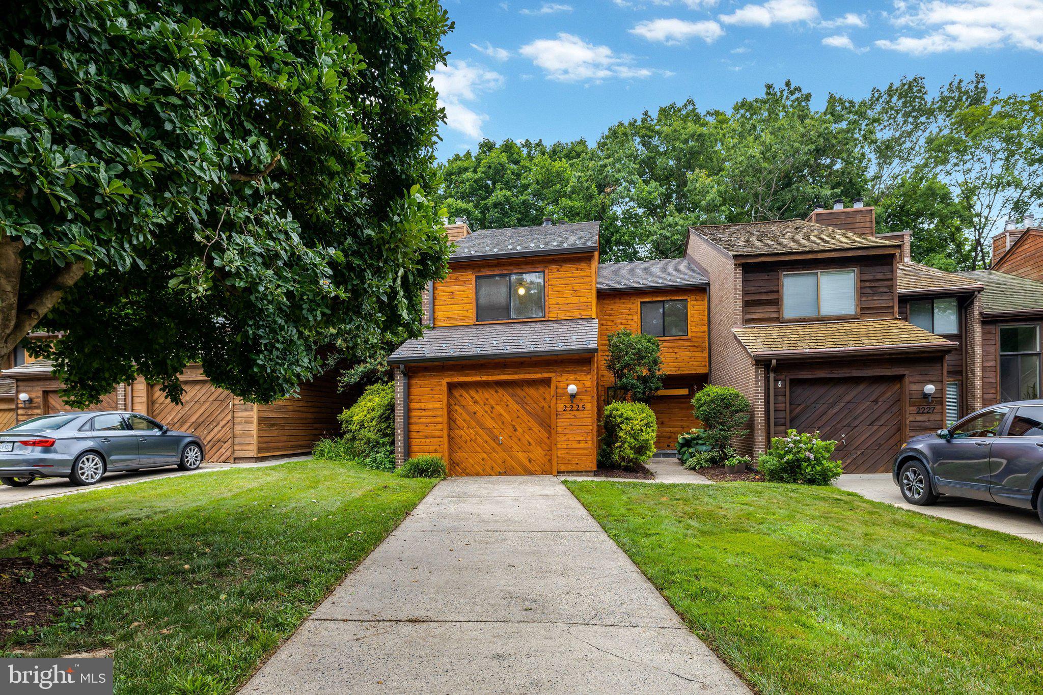 2225 Cedar Cove Court Reston, VA 20191 - Photo 2 of 59