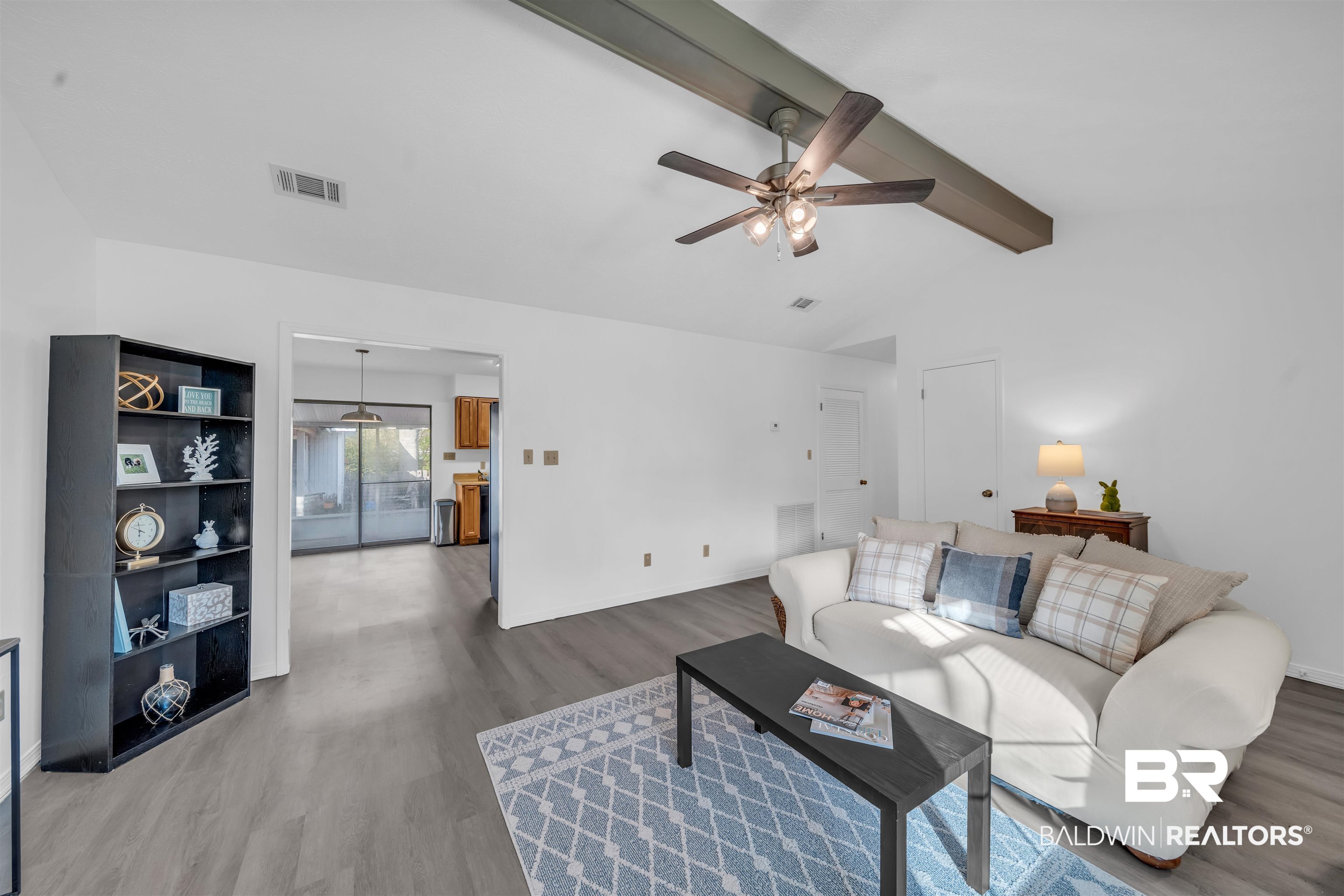 7 Verbena Circle Foley, AL 36535 - Photo 5 of 21 Living Room