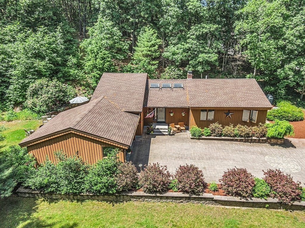 23 Pingree Farm Road Georgetown, MA 01833 - Photo 25 of 30 an aerial view of a house with swimming pool and a yard