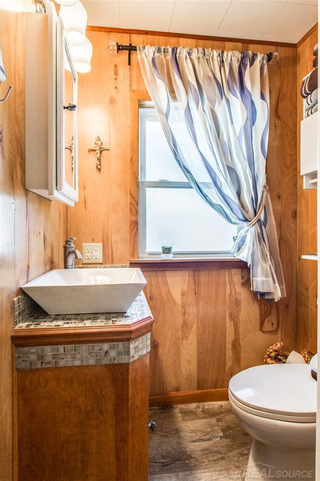 3967 South Lake Shore Road Harbor Beach, MI 48441 - Photo 31 of 43 31380815-30.JPG