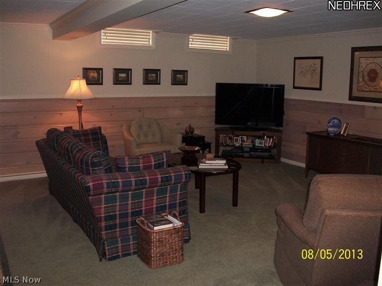 1232 Blanchester Road Lyndhurst, OH 44124 - Photo 13 of 18