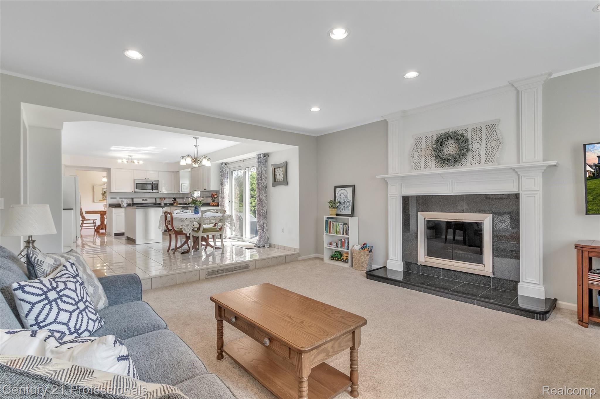 851 Hampton Circle Rochester, MI 48307 - Photo 13 of 50 15-851 Hampton Cir-Windowstill-Real-Estate-Photography-16.jpg