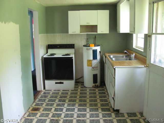 8611 Crumps Mill Road Quinton, VA 23141 - Photo 6 of 13 Kitchen