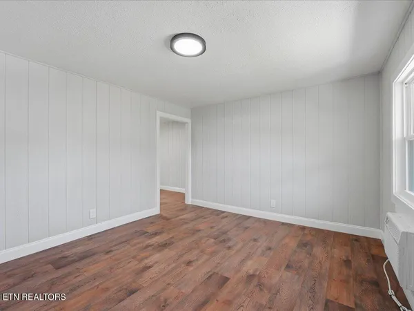$300,000 | 2860 Blue Ridge Drive, Morristown, TN 37814
