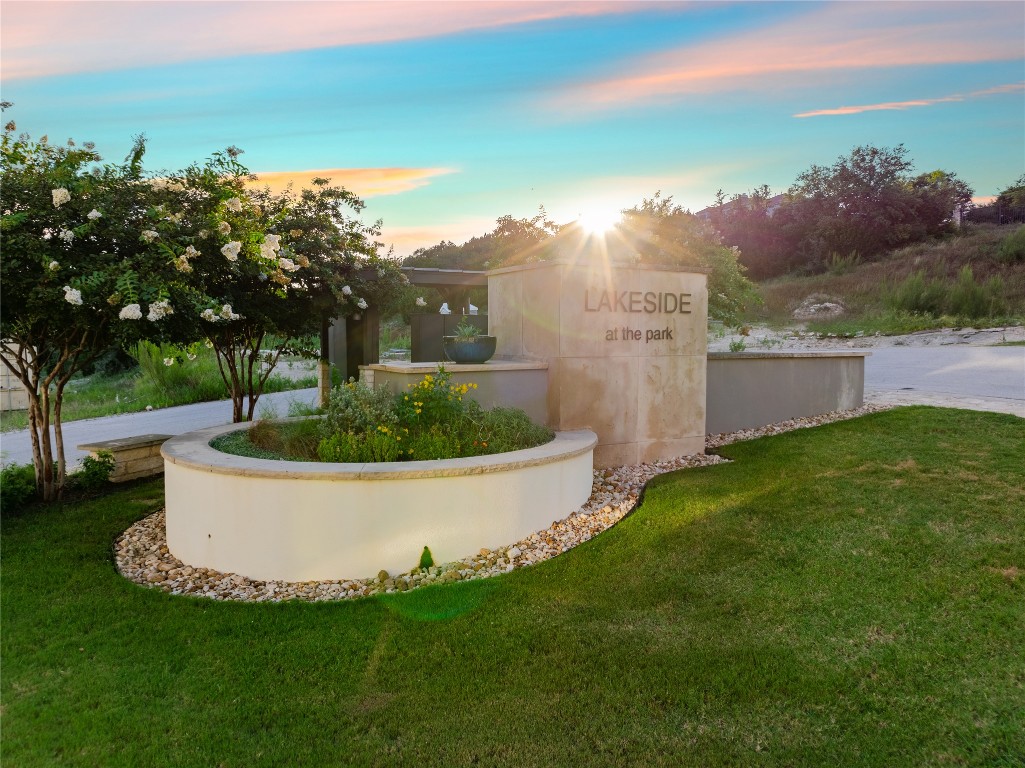 4300 Mansfield Dam Road, Unit 621 Austin, TX 78734 - Photo 29 of 34 a view of a house with a backyard and tub