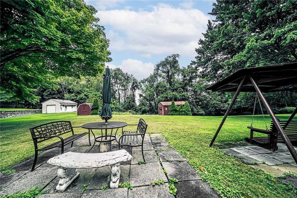 61 Forest Grove Road Coraopolis, PA 15108 - Photo 29 of 33 Gallery Image 29