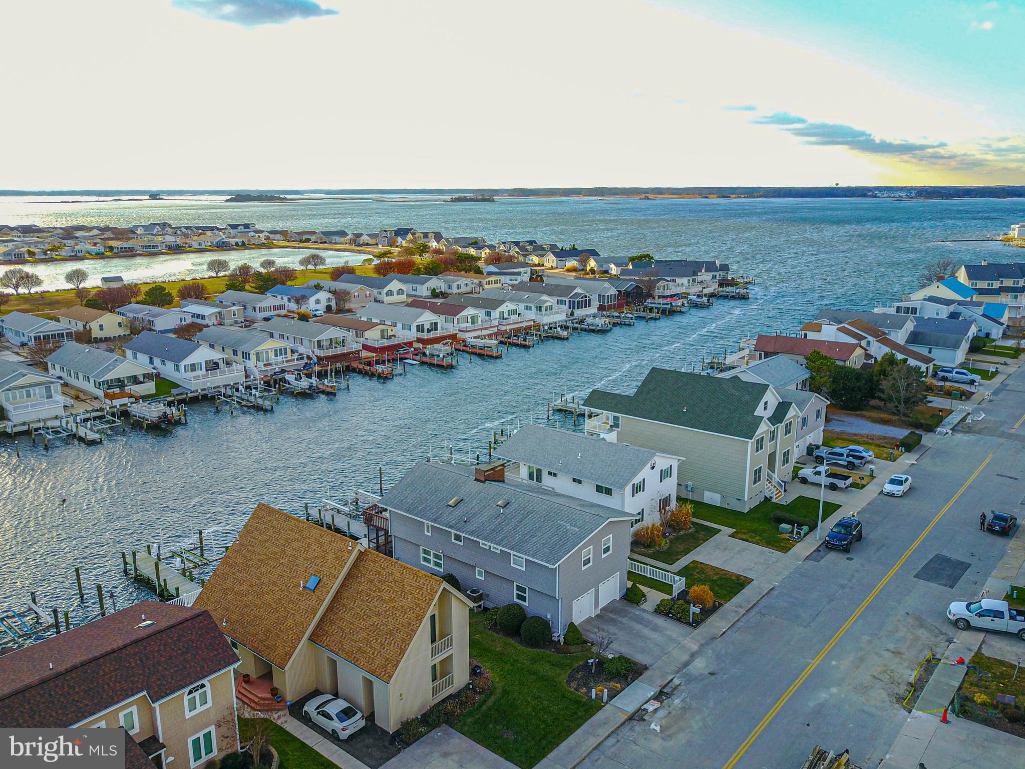 705 South Surf Road Ocean City, MD 21842 - Photo 2 of 98 Direct access to the bay