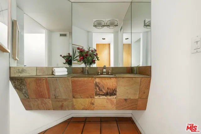 $8,995,000 | 1058 Vista Grande Drive, Pacific Palisades, CA 90272